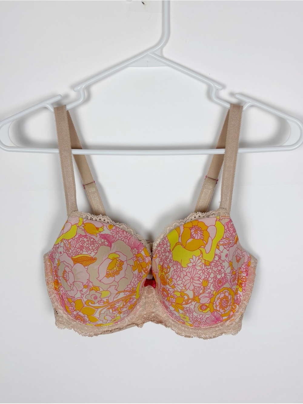 Victoria's Secret Dream Angels lined Demi  floral underwire bra Size 34DD